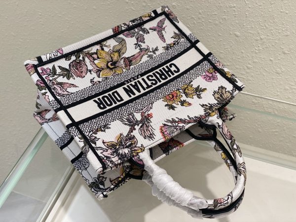 Dior Book Tote Replica - White Jardin Botanique Embroidery - Image 5