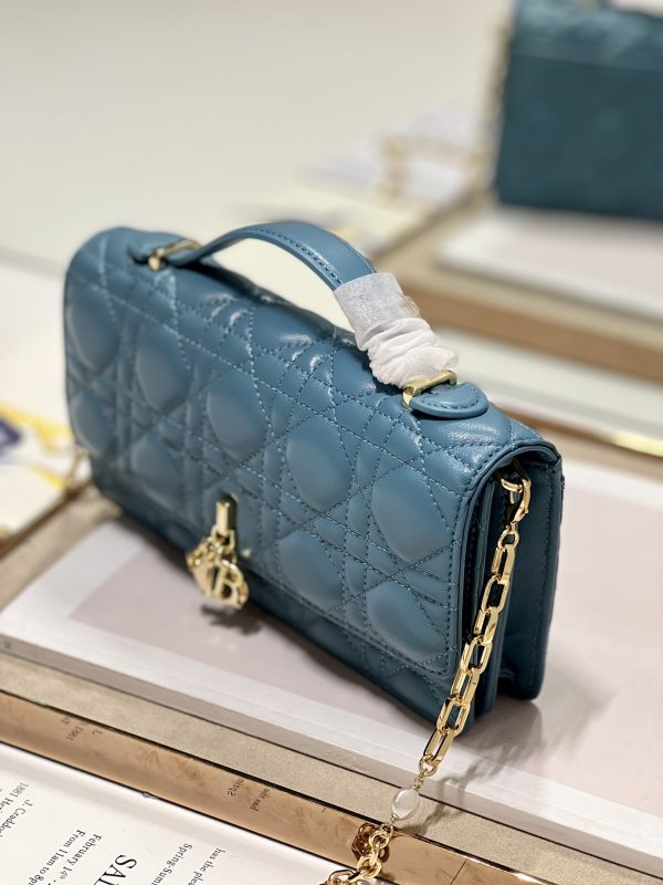 Replica Dior Mini Bag: Peacock Blue Cannage Lambskin - Image 9