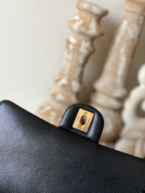 Luxury Replica Chanel 1 AS3757 Bag - Image 7