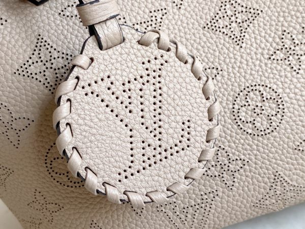 Louis Vuitton Blossom PM M21849 Replica Handbag - Image 4
