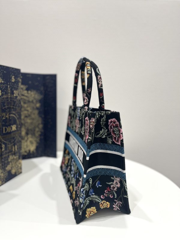 Replica Dior Book Tote Medium Black Multicolor Dior Petites Fleurs - Image 4