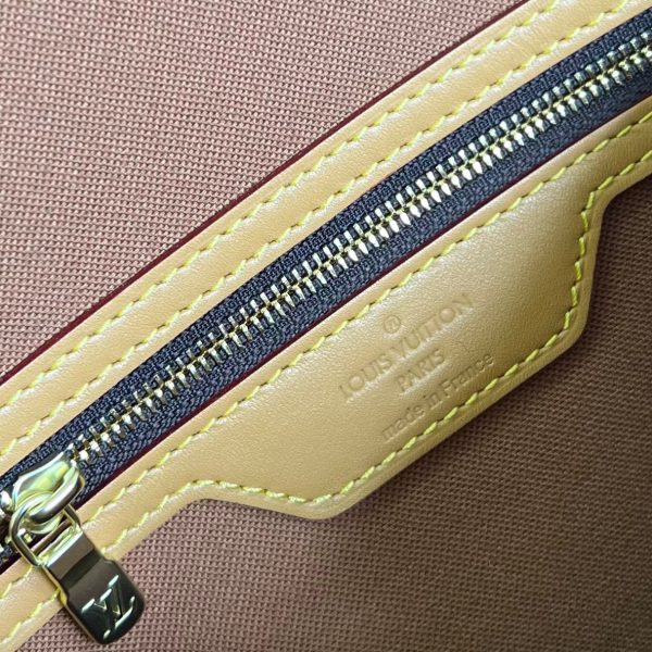 Replica LV Gibeciere PM Shoulder Bag M42248 - Luxury Style - Image 2