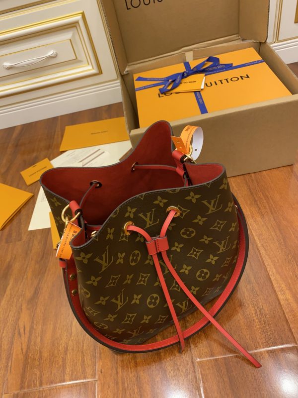 Replica LV Neonoe MM M44021 Handbag – Stylish & Functional Carryall - Image 8