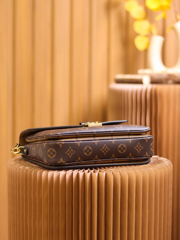Louis Vuitton Pochette Metis East West Replica M44876 - Image 3