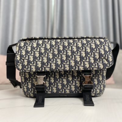 Replica Dior Explorer Messenger Bag – Stylish & Timeless Design
