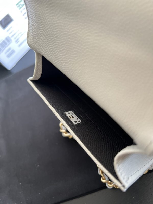 Chanel-Inspired Clutch with Gold Chain, Elegant Replica Design - Image 5