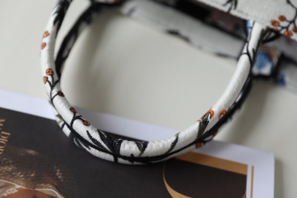 Dior Book Tote Replica – White Multicolor Petites Fleurs Embroidery - Image 7