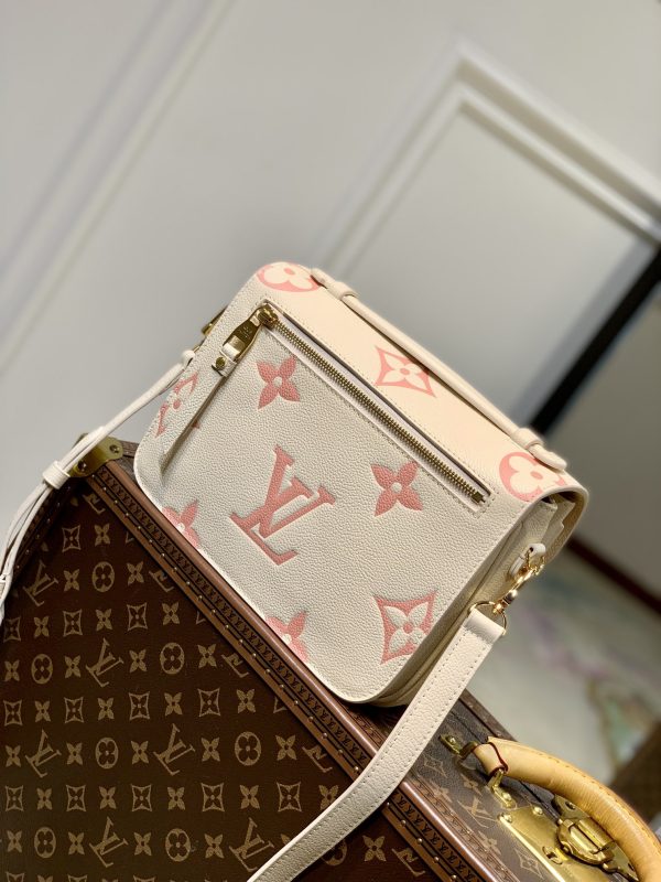 Louis Vuitton Pochette Metis Replica M45573 Handbag - Image 5