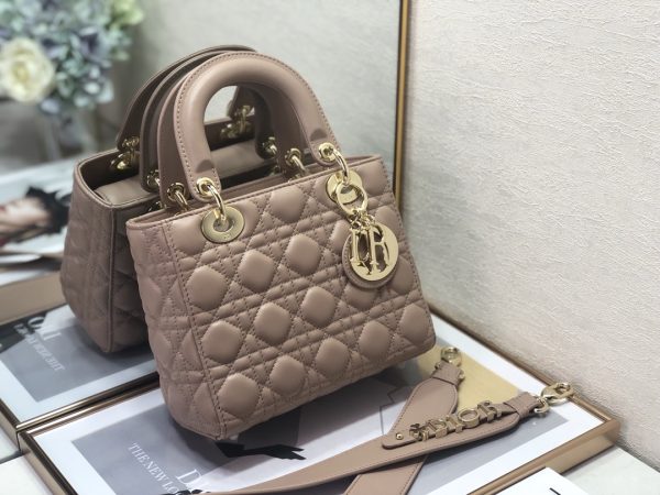 Replica Dior Lady Dior Cherry Rose Patent Calfskin Bag - Image 9