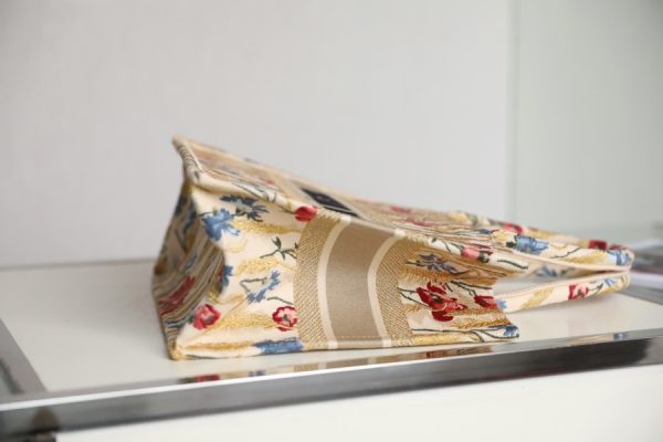 Replica DiorBook Tote: Natural Multicolor Raffia Embroidered Design - Image 8