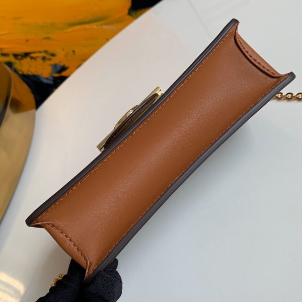 LV Dauphine Chain Wallet Replica - Timeless Elegance - Image 7