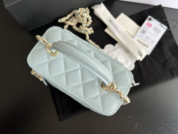 Chanel 22 Cyanine Replica Handbag Ap2199 - Stylish & Elegant - Image 5