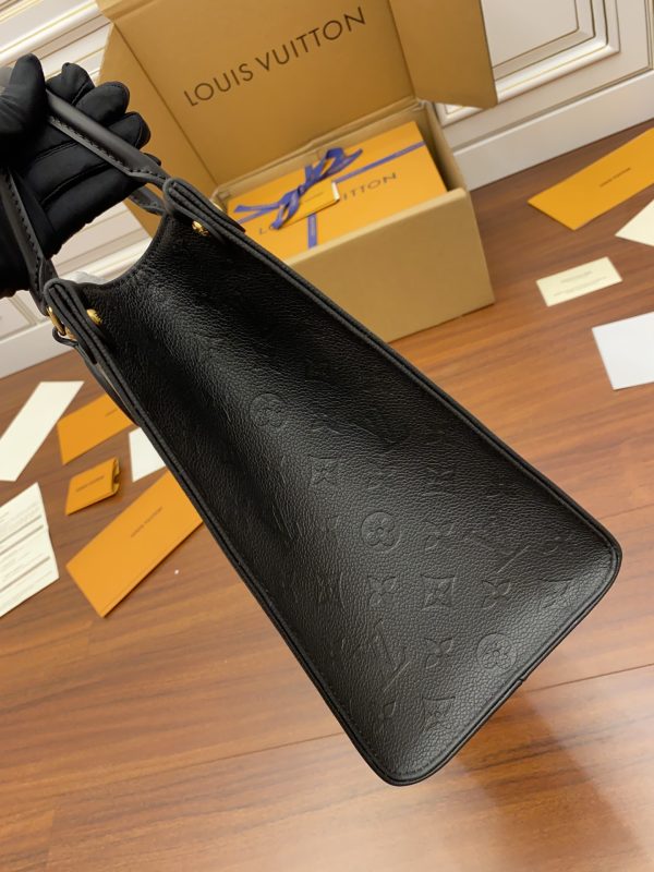 Replica LV Onthego MM M45595 Handbag - Stylish & Affordable - Image 6