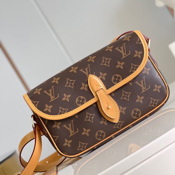 Replica LV Gibeciere PM Shoulder Bag M42248 - Luxury Style - Image 7