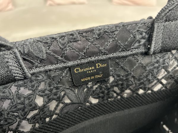 Replica Dior Medium Book Tote D-Lace Macrame Bag M1296Zeax - Image 3