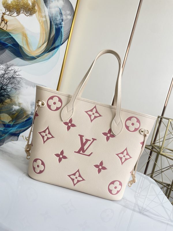 Replica Louis Vuitton Neverfull MM M21579 Tote Bag