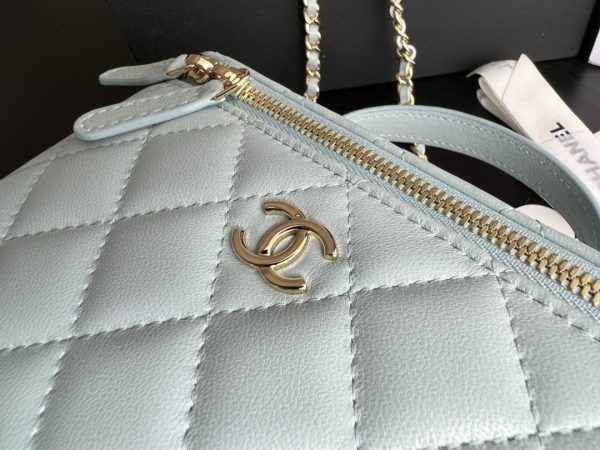 Chanel 22 Cyanine Replica Handbag Ap2199 - Stylish & Elegant - Image 9