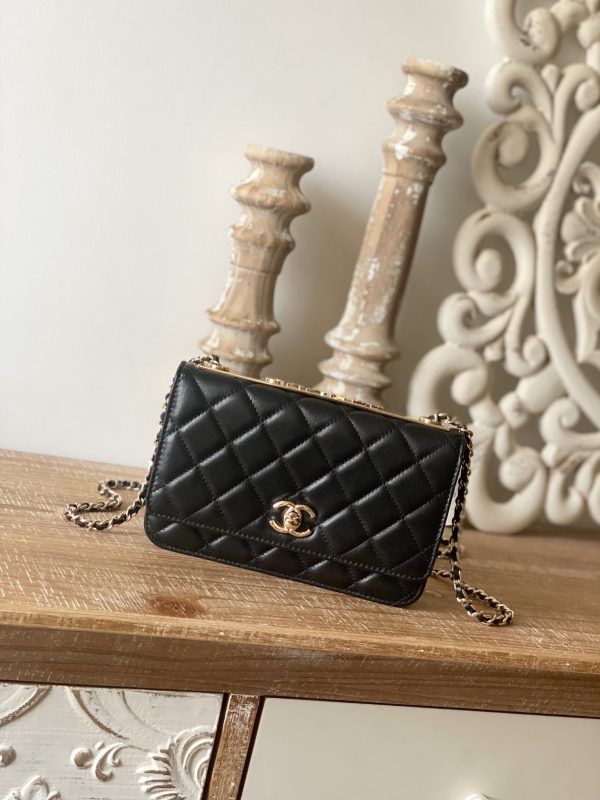 Chanel Replica Wallet On Chain in Black - Ap1450