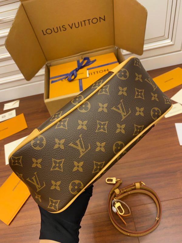 Replica Louis Vuitton Boulogne M45832 Handbag - Image 9