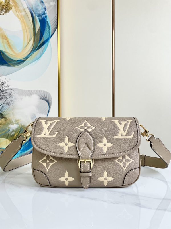 Replica Louis Vuitton Diane M46583 Crossbody Bag
