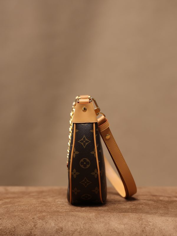 Louis Vuitton Monogram Loop Bag Replica - M81098 - Image 3