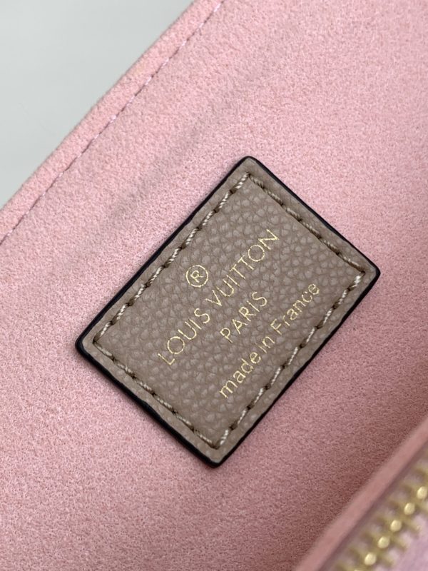 LV Lockme Shopper Replica M58927 - Stylish & Authentic Design - Image 2