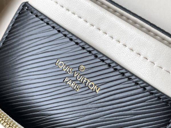 Replica Louis Vuitton Twist MM M21025 Handbag - Image 8