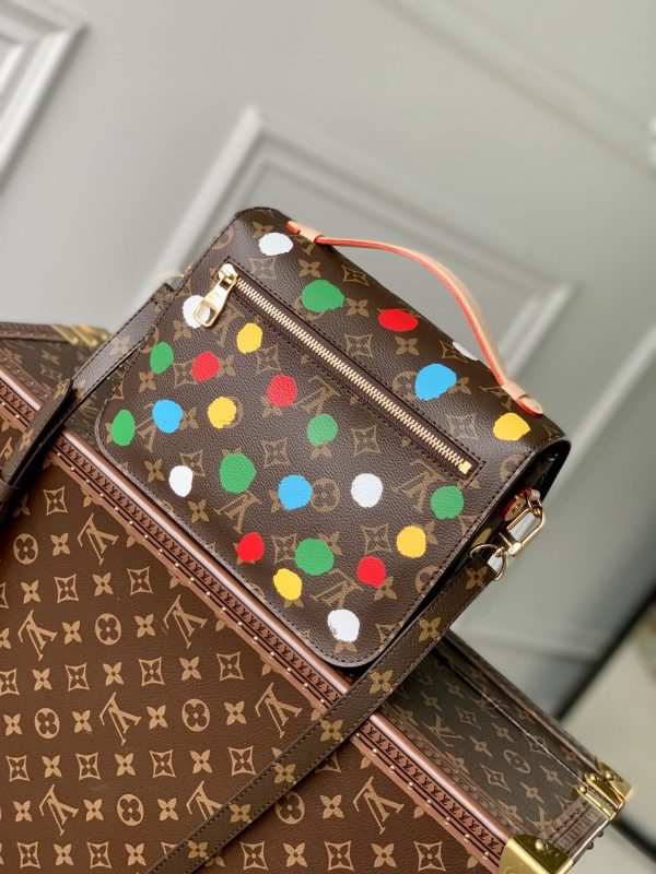 Replica LV YK Pochette Metis M46384 Handbag - Image 6