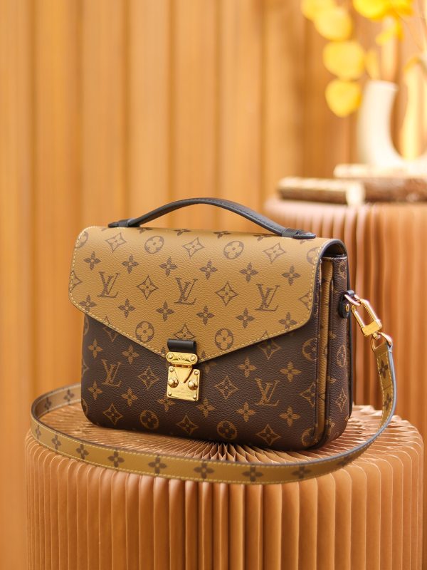 Louis Vuitton Pochette Metis East West Replica M44876 - Image 6