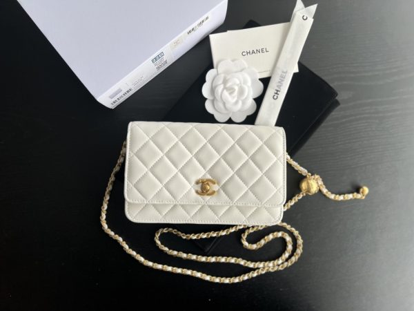 Replica Chanel WOC with Chain – Stylish & Affordable