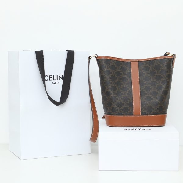 Replica Celine Medium Triomphe Bucket Bag