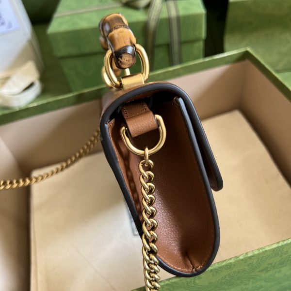 Replica Gucci GG Bamboo Top Handle Bag | Stylish & Compact - Image 4