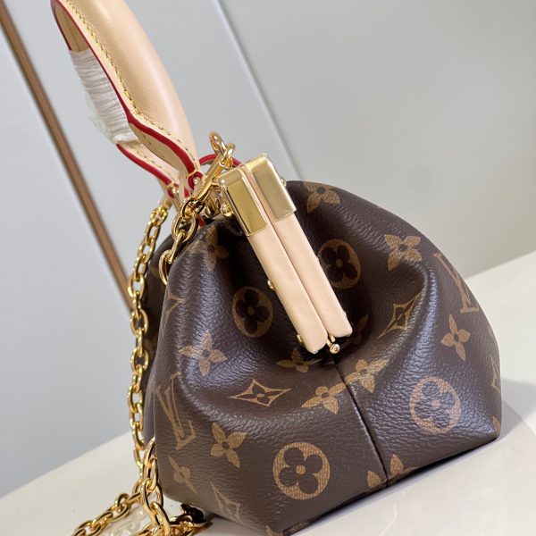 Replica Louis Vuitton Monogram Clutch M46544 - Timeless Elegance - Image 3