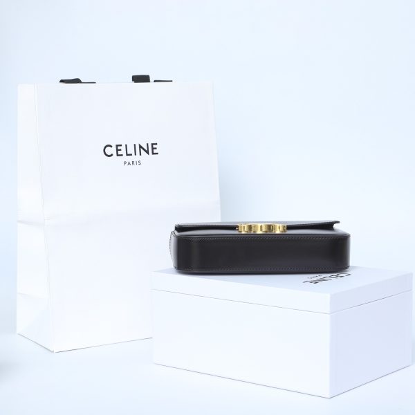 Celine Triomphe Shiny Calfskin Gold Chain Shoulder Bag Replica - Image 4