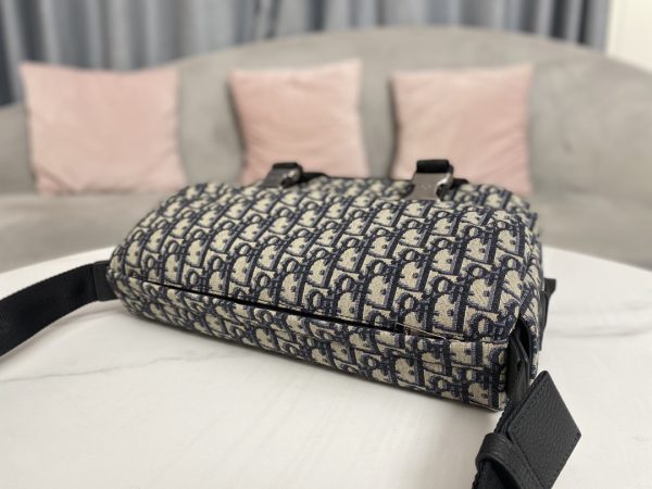 Replica Dior Explorer Messenger Bag – Stylish & Timeless Design - Image 5