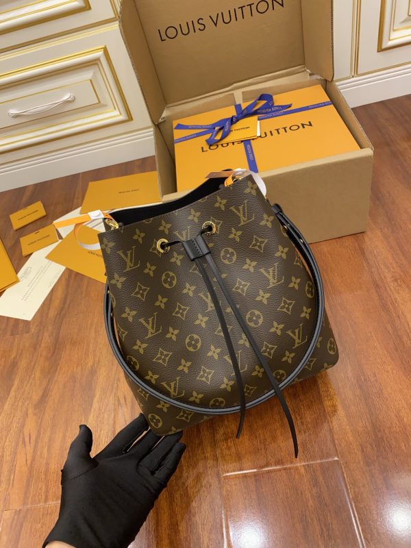 Replica Louis Vuitton NeoNoé MM M44020 Bag