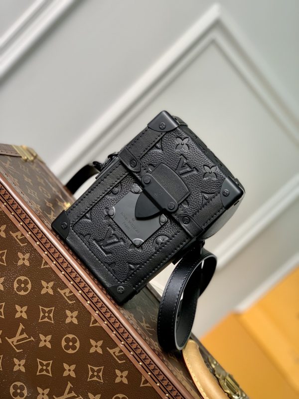 Replica LV Vertical Trunk Wallet - M82070 - Stylish & Compact