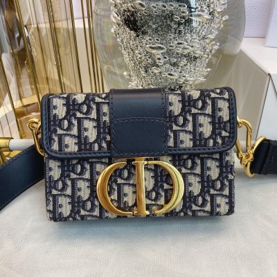 Replica Dior 30 Montaigne Box Bag – Elegant & Timeless Design