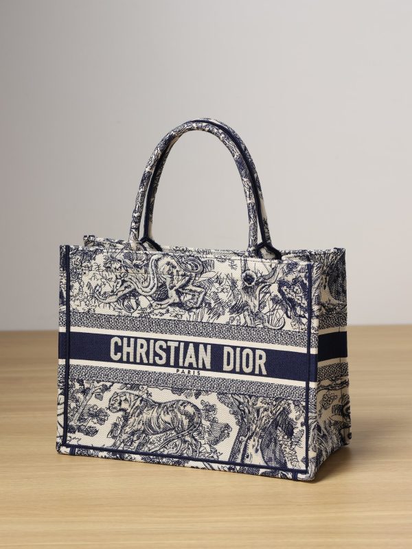 Replica Dior Medium Book Tote Blue Toile Jouy Embroidery M1295Ztdt_M808 - Image 9