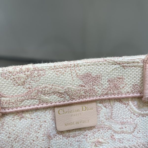 Replica Dior Pink Book Tote w/ Toile De Jouy Embroidery M1296Ztdt_M956 - Image 4
