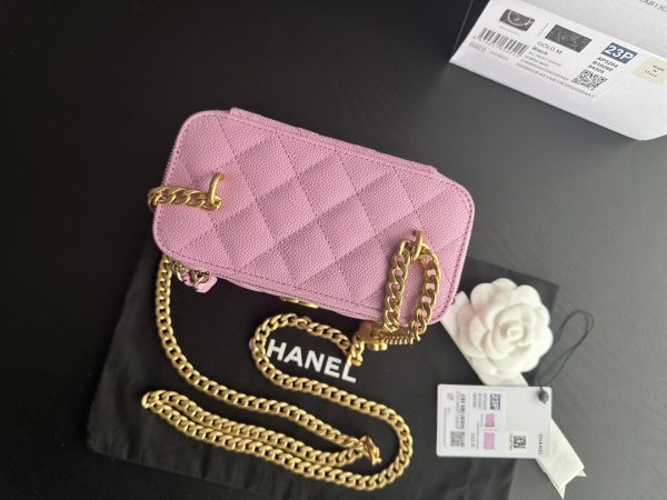 Replica Chanel Pink Vanity Case – Style & Elegance - Image 8