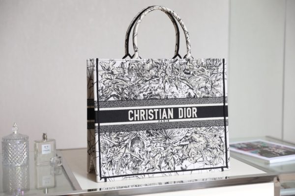 Replica Dior Pink Toile De Jouy Embroidered Book Tote Bag - Image 9
