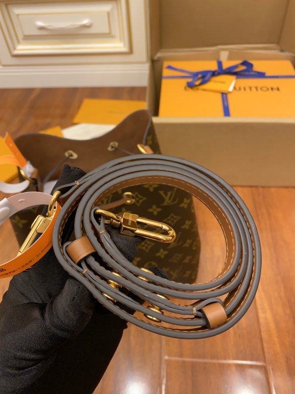 Replica Louis Vuitton Neonoe MM M44887 Handbag - Image 5