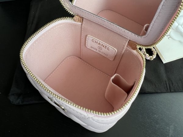 Chanel 22 Pink Replica Bag AP2198 – Luxe Style - Image 2