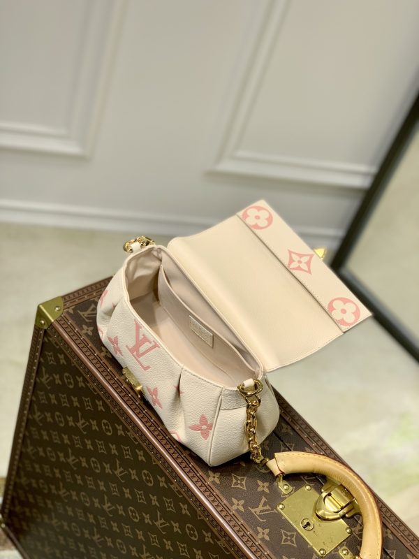 Replica LV Favorite MM Crossbody Handbag M46393 - Image 8
