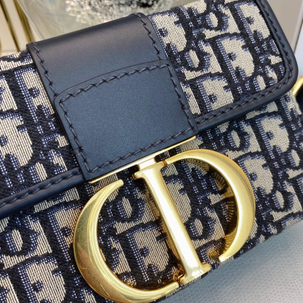 Replica Dior 30 Montaigne Box Bag – Elegant & Timeless Design - Image 7