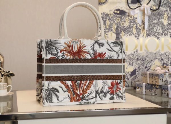 Replica DiorBook Tote – White Multicolor Petites Fleurs Embroidery - Image 3