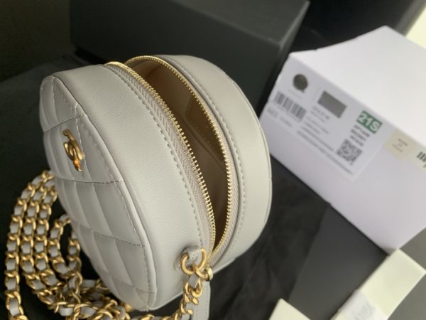 Replica Chanel Grey 1449 Statement Handbag - Image 2