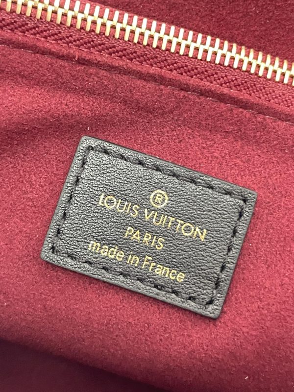 Louis Vuitton Passy M45592 Replica – Stylish Luxe Design - Image 2