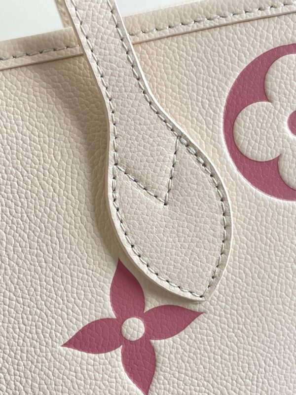 Replica Louis Vuitton Neverfull MM M21579 Tote Bag - Image 5
